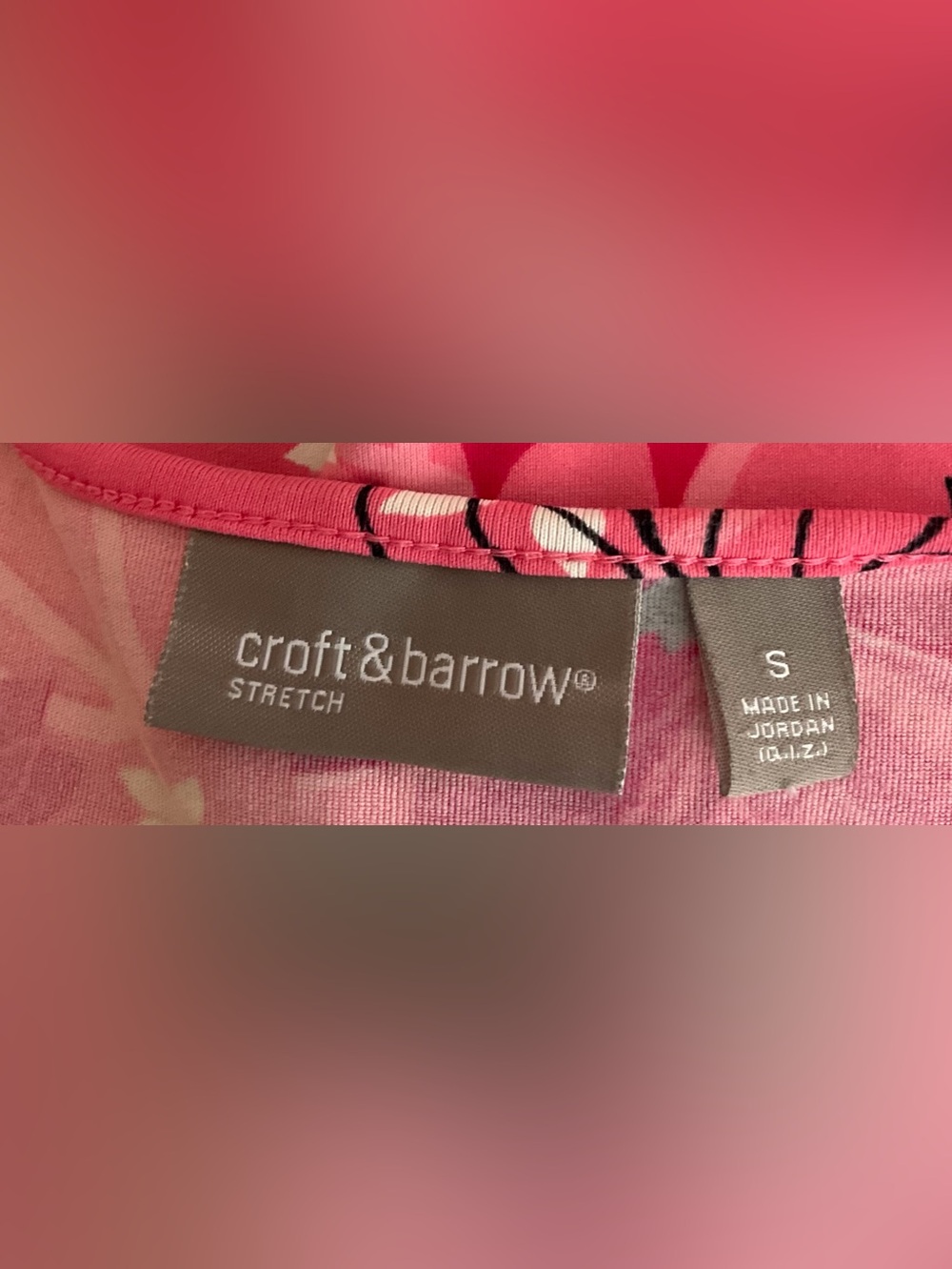 Croft & Barrow Stretch Women Pink Floral VNeck Sleeveless Jersey Knit Top Size S - Picture 7 of 9